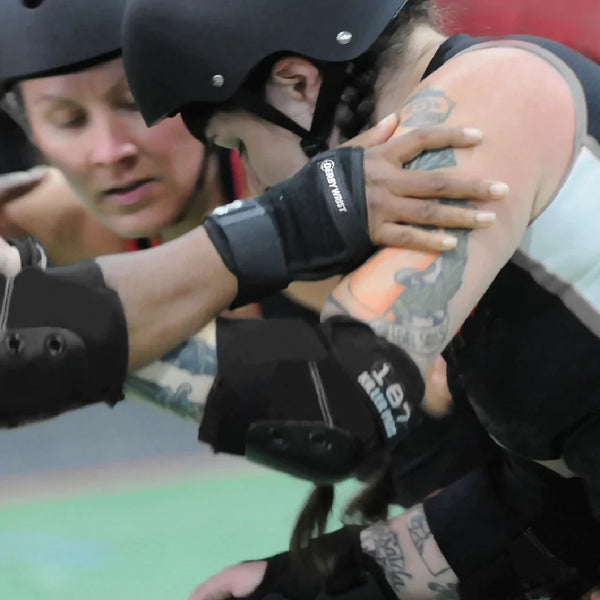 187-DERBY-Wrist-Guard-Lifestyle_1