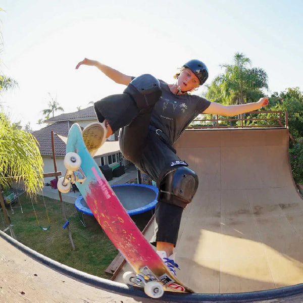 187-Killer-Pads-Slim-Knee-Pad-Guard-In-USe-By-Skateboarder