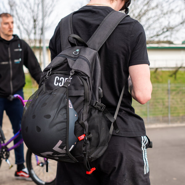 Core-Helmet-Backpack-Black-Helmet-In-Bag-Skatepark