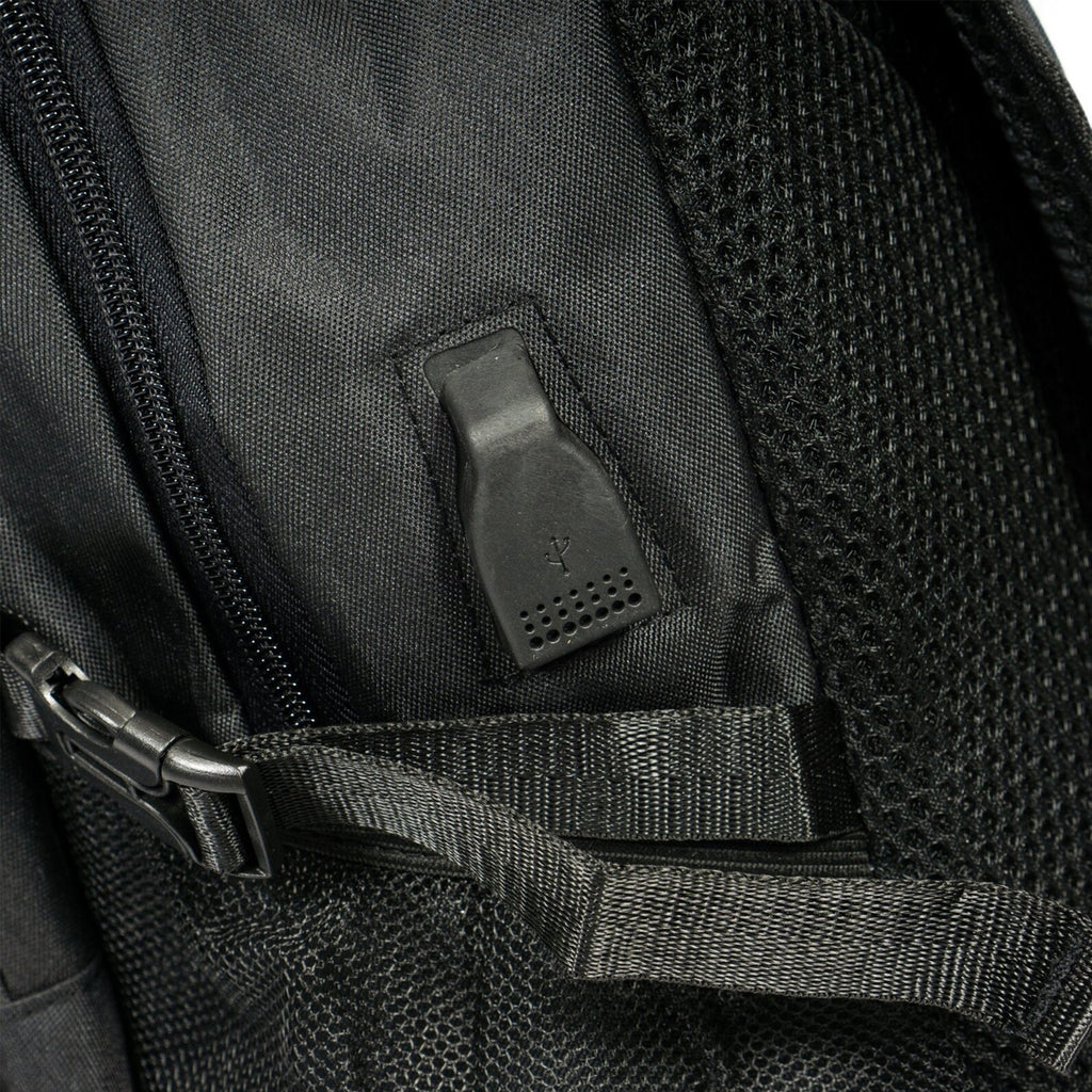 Core-Helmet-Backpack-Black-USB-Port