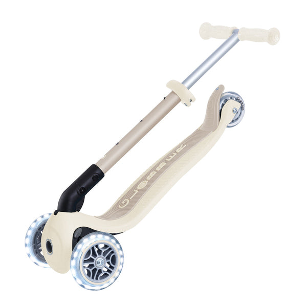 Globber-Ecologic-Junor-3wheel-scooter-coconut-folded
