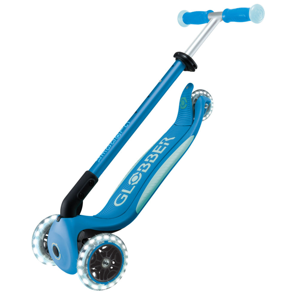 Globber-Elite-Glow-Lights-Blue-Folded