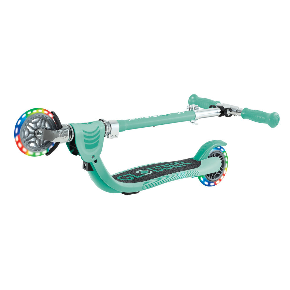 Globber-Flow-Fold-JNR-Lights-Mint-Showing-folded