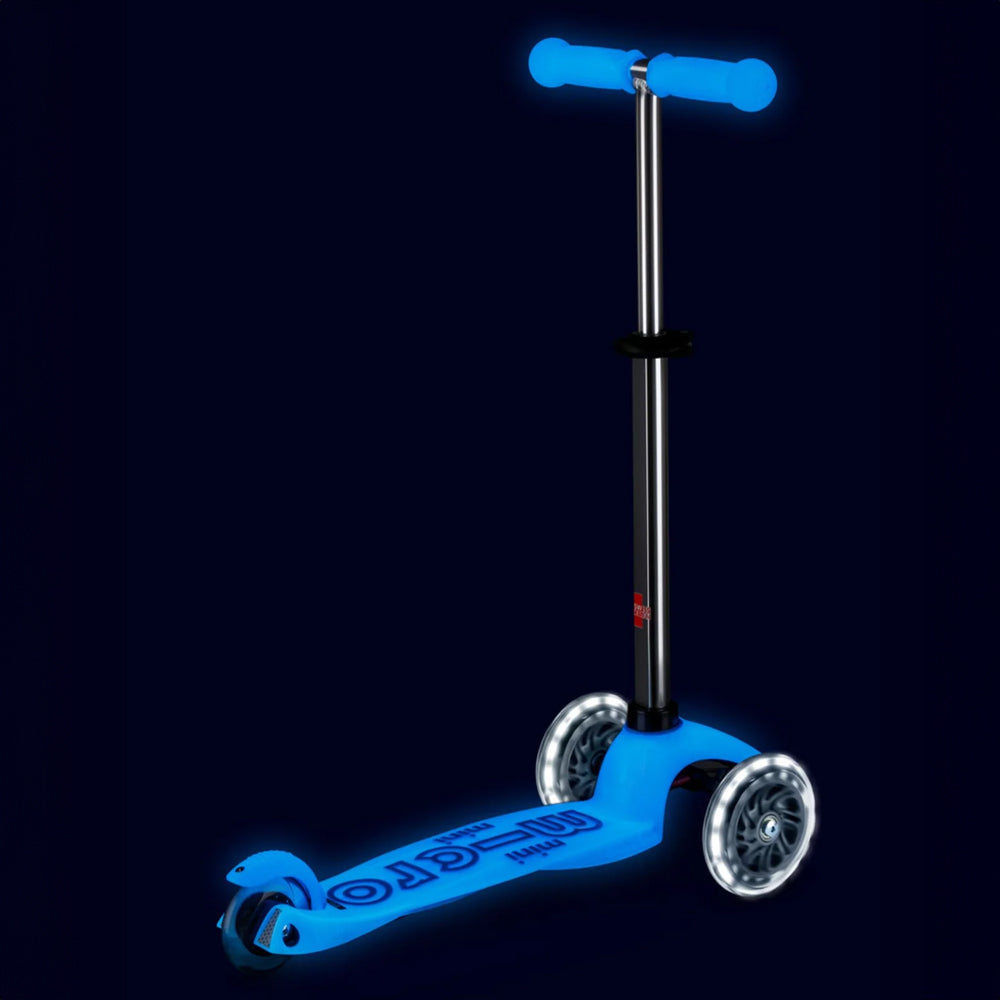 Micro-Mini-Deluxe-Glow-LED-Scooter-Artic-Blue-Glow-2