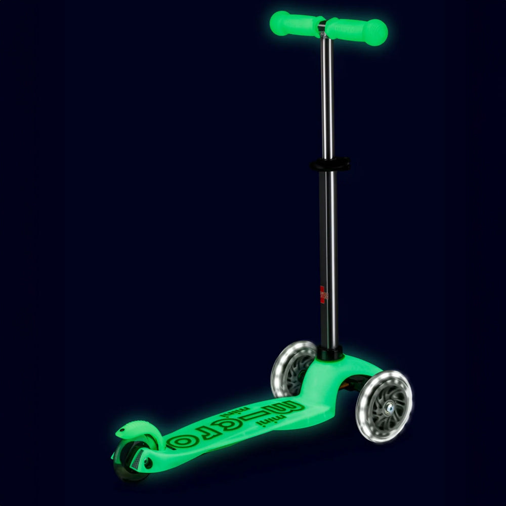Micro-Mini-Deluxe-Glow-LED-Scooter-Icy-Green-Glow-2