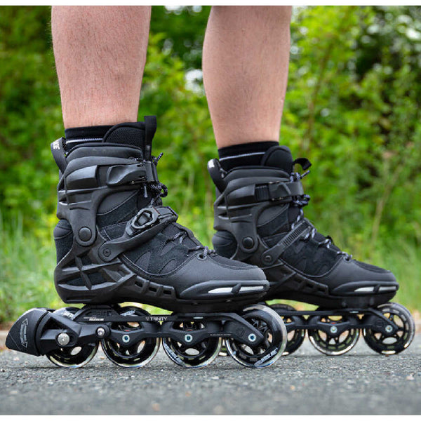 POWERSLIDE-Phuzion-Argon-80-Black-Lifestyle