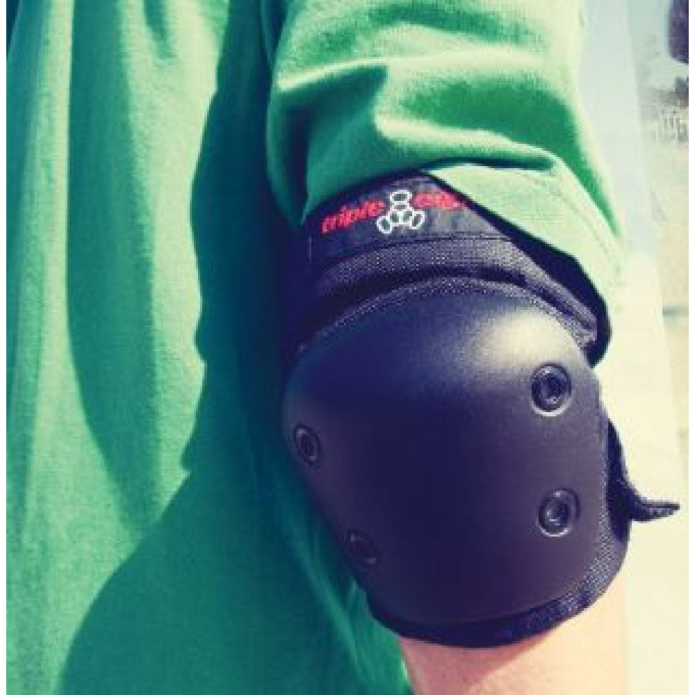 TRIPLE-8-Street-Elbow-Guard-Being-Worn