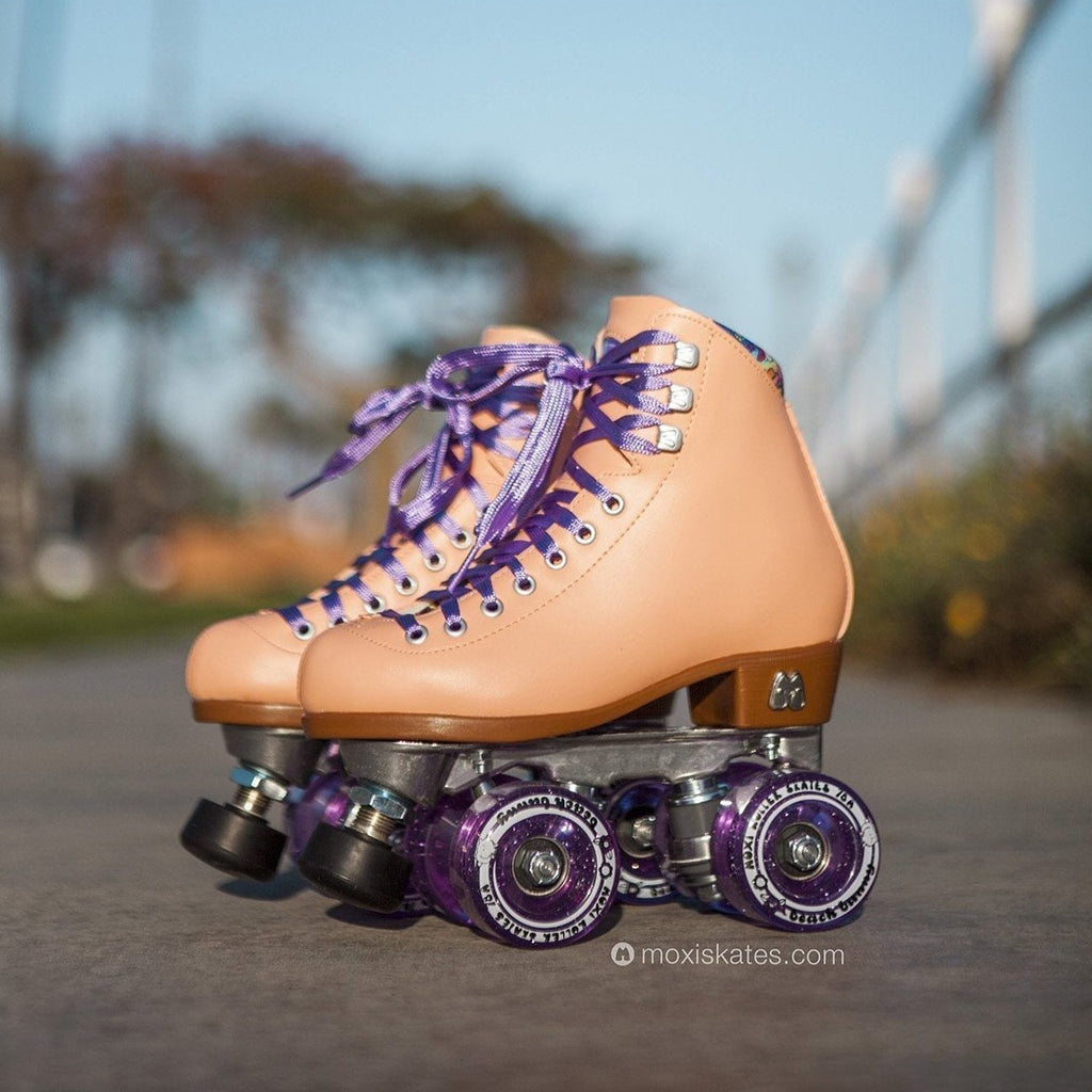 Moxi-Beach-Bunny-Peach-Roller-Skate-On-The-Street
